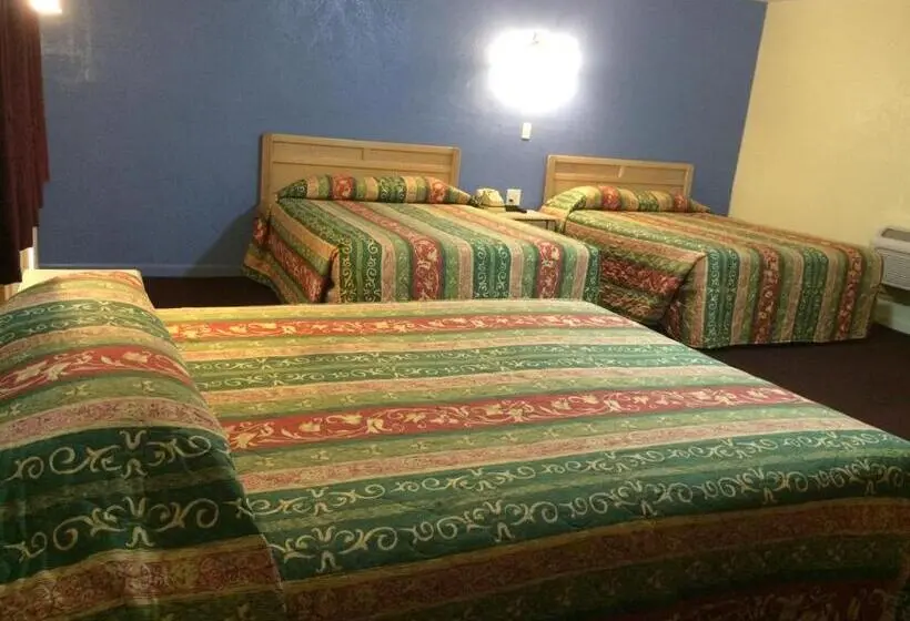 Standard Kolmen Hengen Huone, Blarney Inn