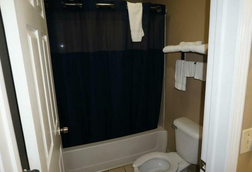 キングサイズベッドのスタンダードルーム, Budget Inn Beebe