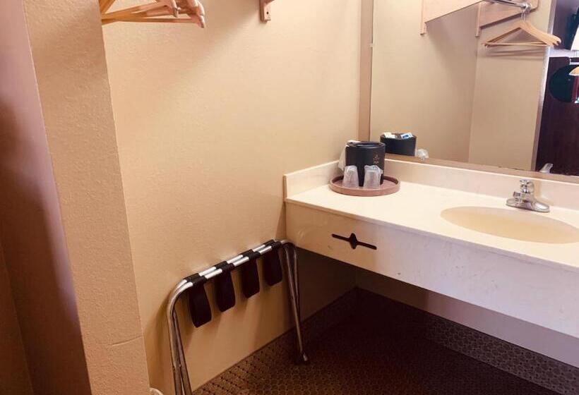 Стандартный Номер Кровать Кинг, Budget Inn Beebe