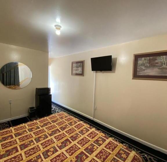 Стандартный Номер Кровать Кинг, Budget Inn