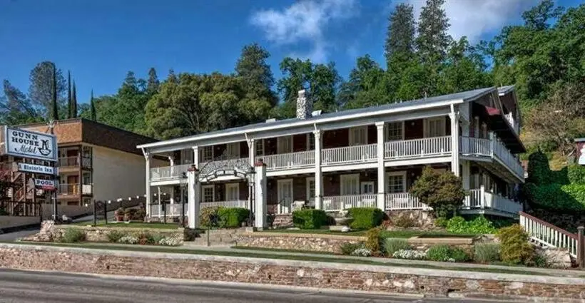 スタンダードルーム, Gunn House