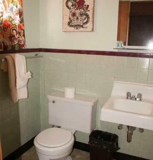 キングサイズベッドのスタンダードルーム, Raton Pass Motor Inn