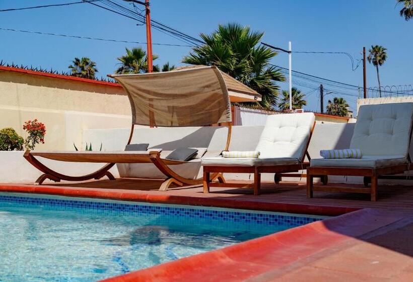غرفة قياسية مطلّة علي البحر, Playa Hermosa Inn At The Beach