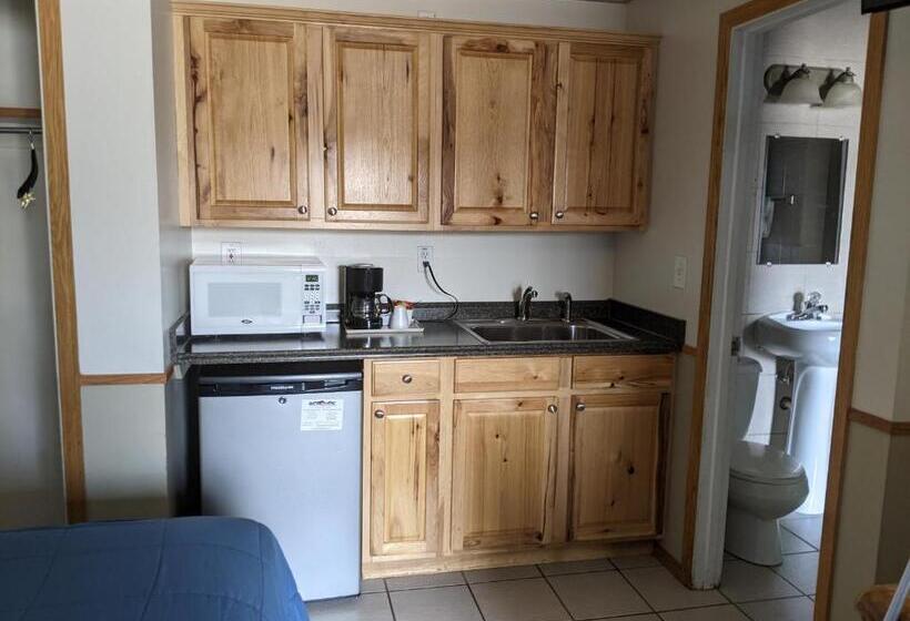 جناح, Sundance Motel