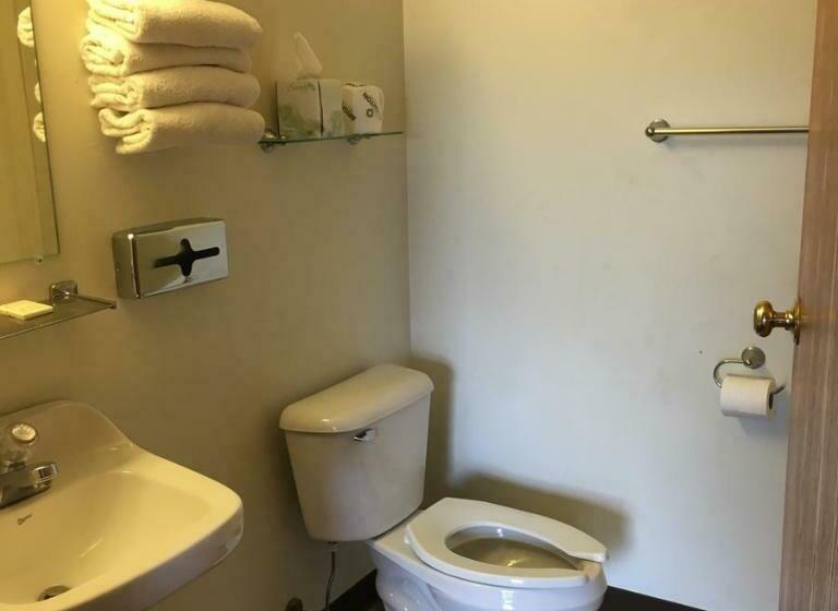 Номер Economy, Tarragon Motel