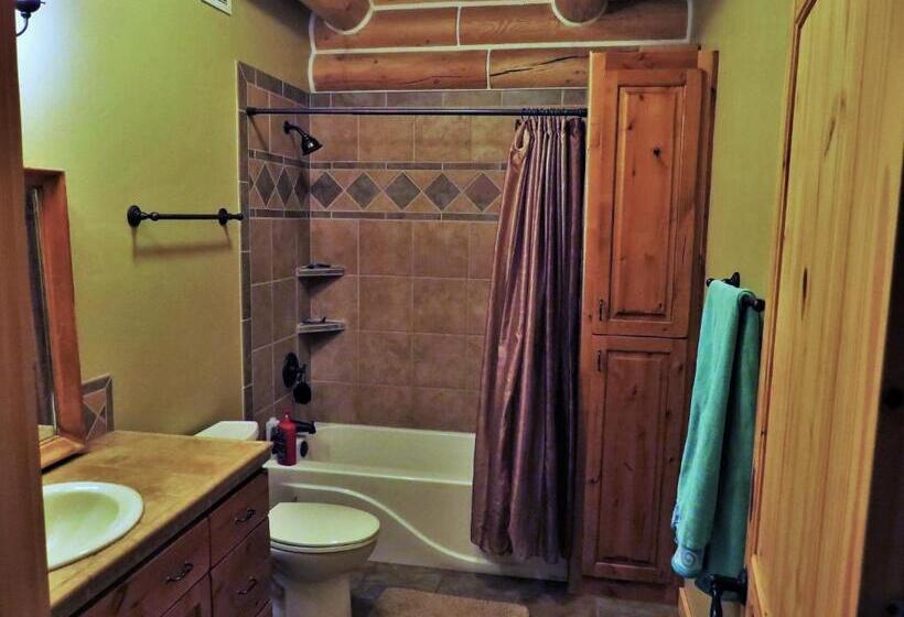 غرفة عائلية حمام مشترك, Teton Hostel Hideaway