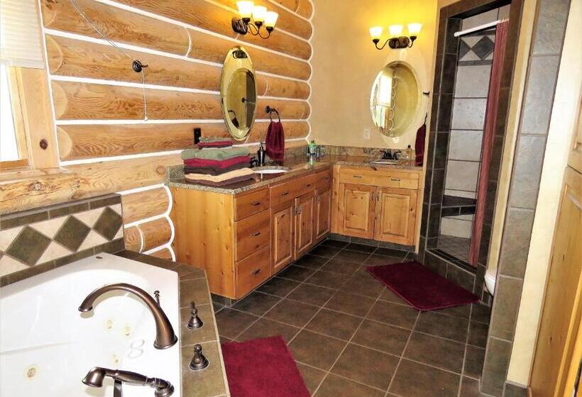 غرفة عائلية, Teton Hostel Hideaway