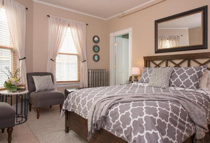 クイーンベッドのスーペリアルーム, The Chadwick Bed And Breakfast