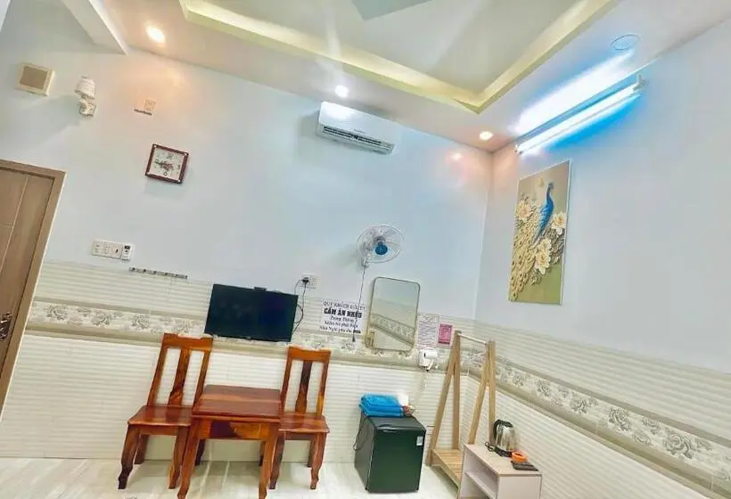اتاق استاندارد چهار تخته, Nhà Nghỉ Lê được