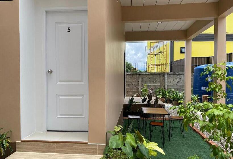 스탠다드 룸 킹사이즈 침대, Arawan Resort เอราวัณ รีสอร์ท