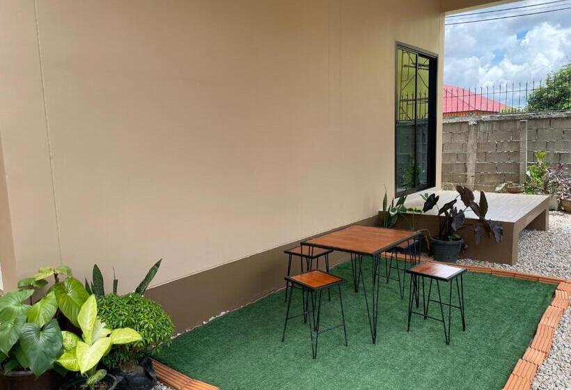 스탠다드 룸 킹사이즈 침대, Arawan Resort เอราวัณ รีสอร์ท