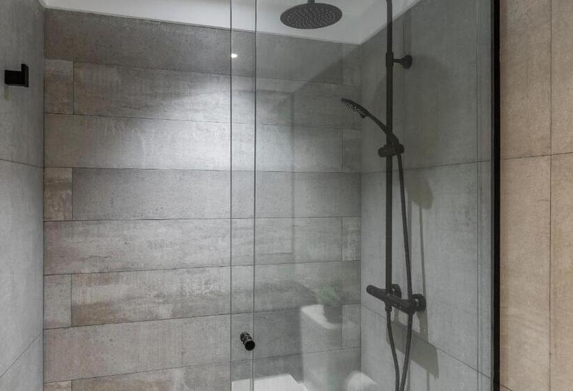 إستوديو قياسى, Baliñas Boutique