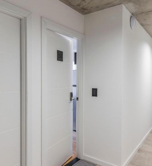 جناح مزود بتراس, Baliñas Boutique