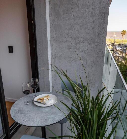 إستوديو قياسى مطل على البحر, Baliñas Boutique