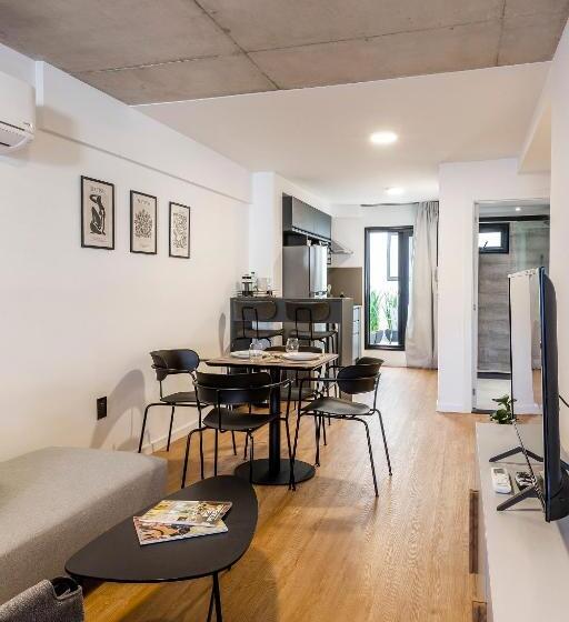 إستوديو قياسى مطل على البحر, Baliñas Boutique