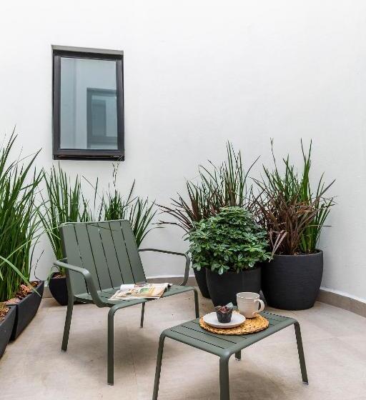 إستوديو قياسى مطل على البحر, Baliñas Boutique