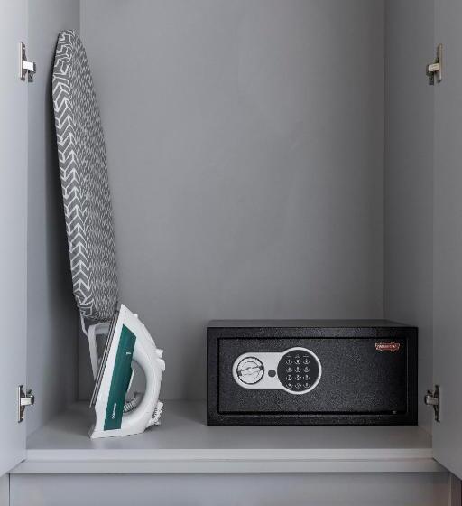 إستوديو ديلوكس, Baliñas Boutique