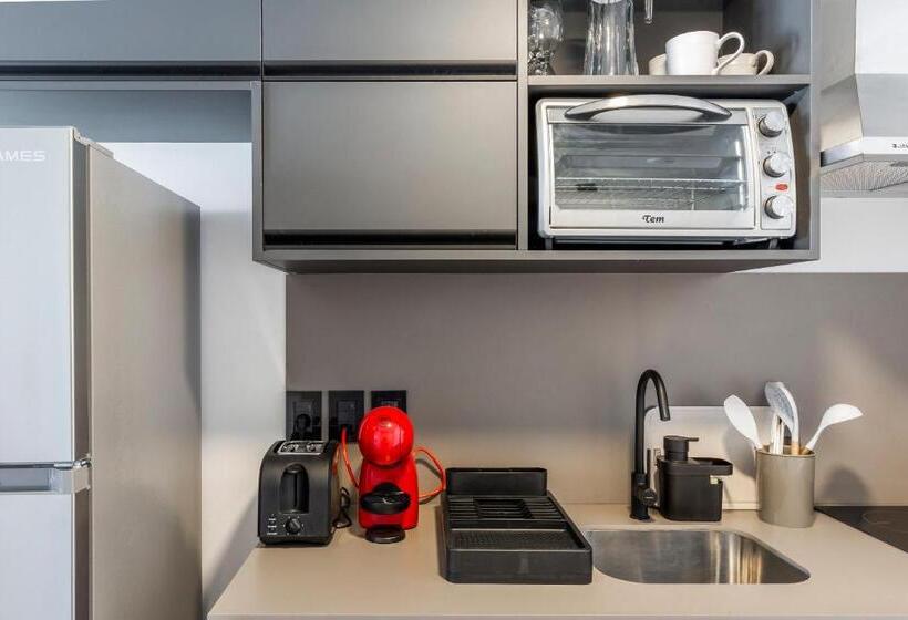 إستوديو ديلوكس, Baliñas Boutique