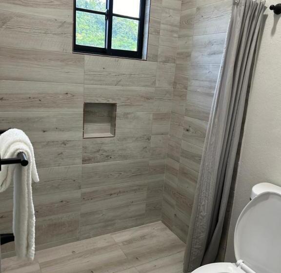 اتاق استاندارد, Gabs Place Bed And Breakfast