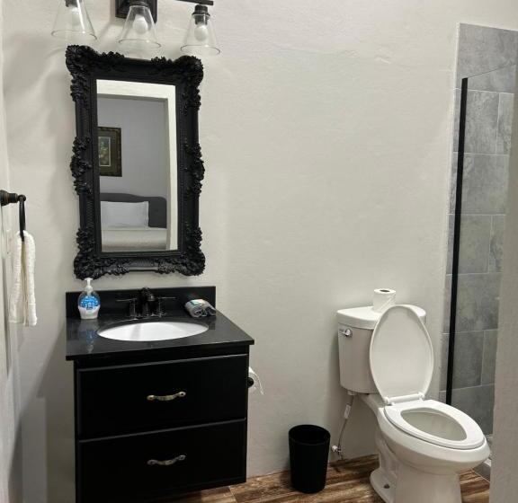 اتاق استاندارد با تخت بزرگ, Gabs Place Bed And Breakfast