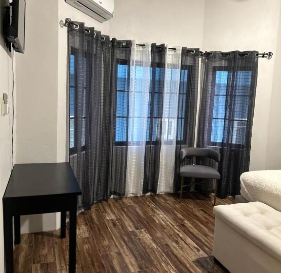 اتاق استاندارد با تخت بزرگ, Gabs Place Bed And Breakfast