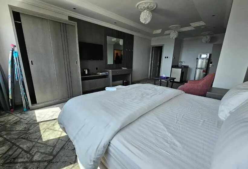 オーシャンビュースタンダードルーム, Hemm Apartment
