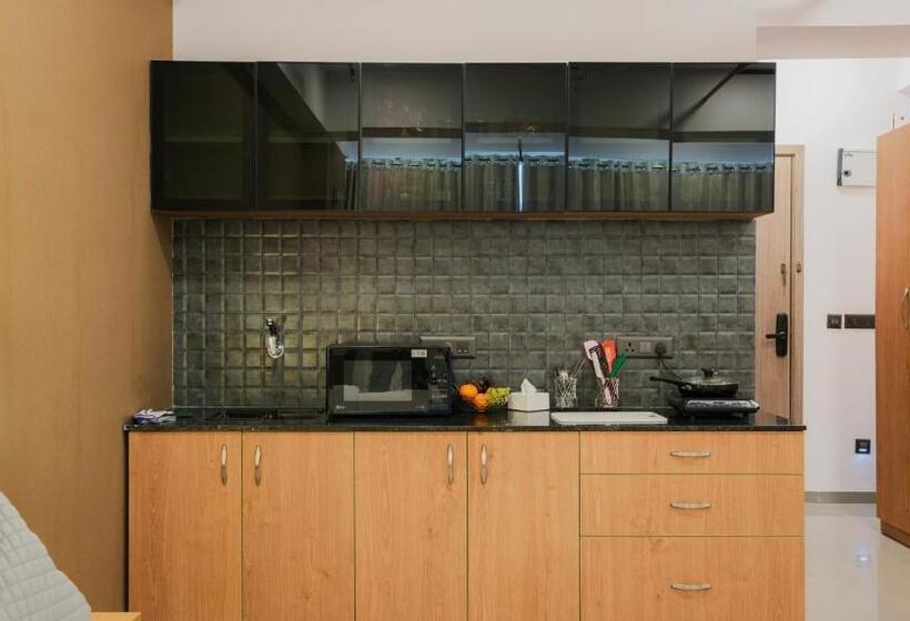 חדר דחוקס עם מיטת קינג, Downtown