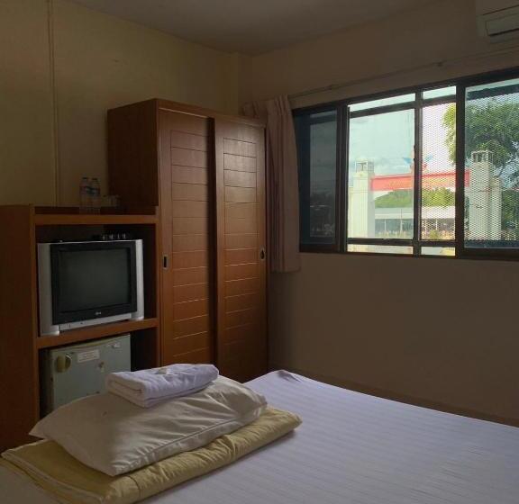 غرفة إقتصادية, โรงเเรมลพบุรีซิตี้ Lopburi City