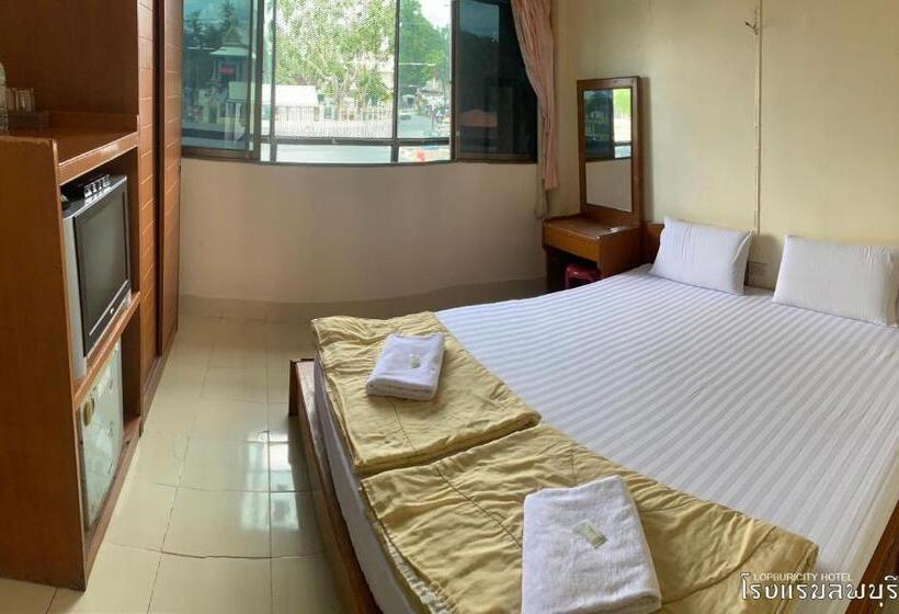 Номер Economy, โรงเเรมลพบุรีซิตี้ Lopburi City
