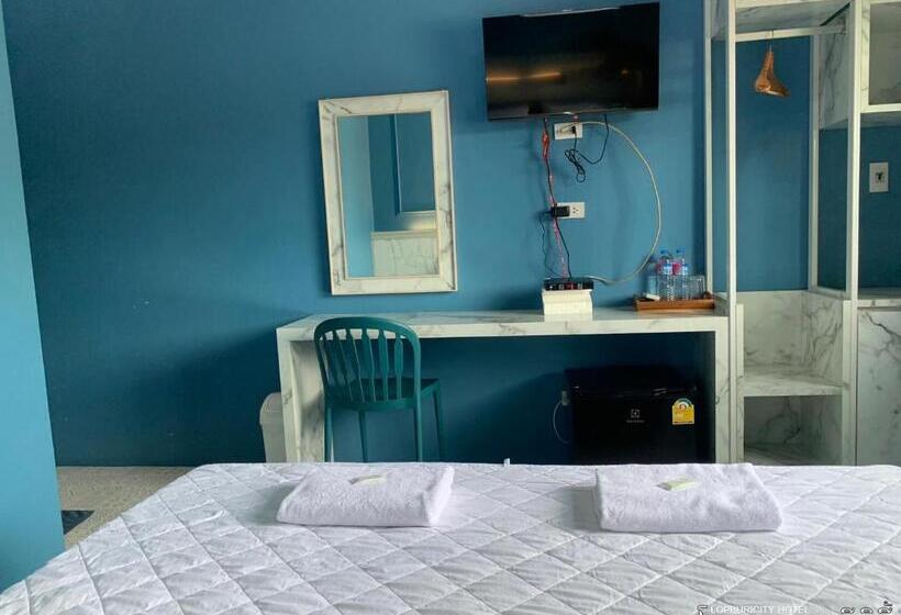 غرفة ديلوكس, โรงเเรมลพบุรีซิตี้ Lopburi City