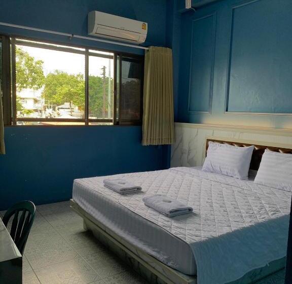 غرفة ديلوكس, โรงเเรมลพบุรีซิตี้ Lopburi City