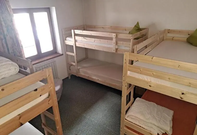 ルームシェアのワンベッド, Permadieshof