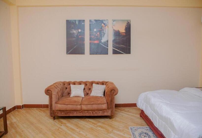 اتاق لوکس خانوادگی, Butiama Hotel Chanika