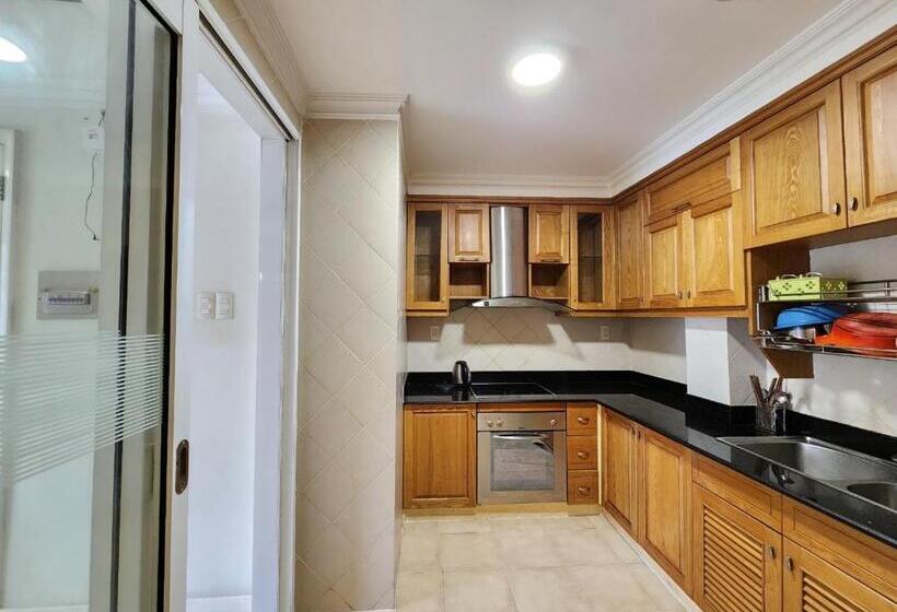 آپارتمان 1 خوابه, Hellen Rose   Hoang Van Thu