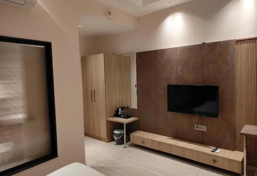 Quarto Superior Cama King, Edisson