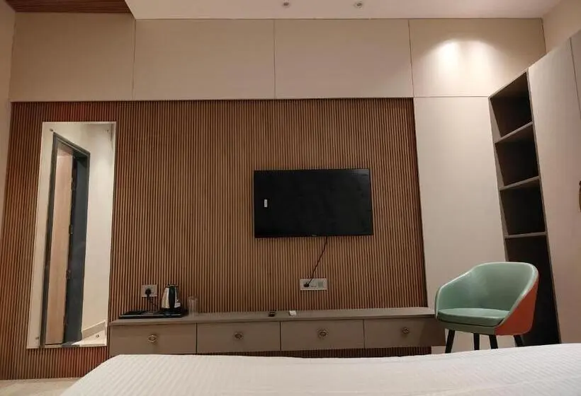 Quarto deluxe, Edisson
