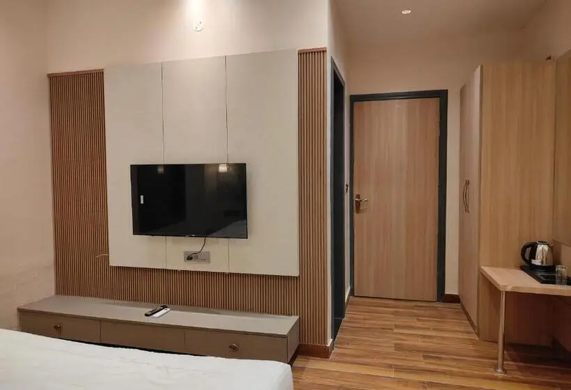 Quarto deluxe, Edisson