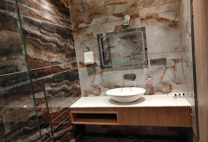 Quarto Familiar, Edisson