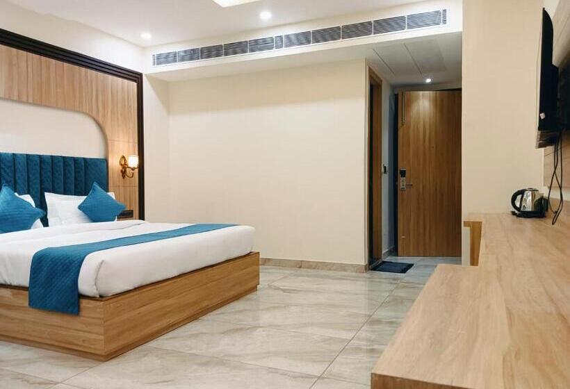 غرفة ديلوكس سرير كينج, W Grand A Boutique