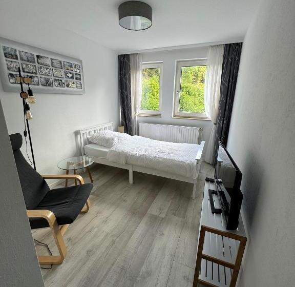 غرفة قياسية فردية, Zur Mühle