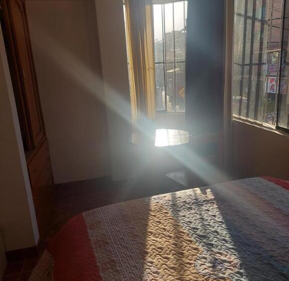 2 Szobás Apartman, Kenedy