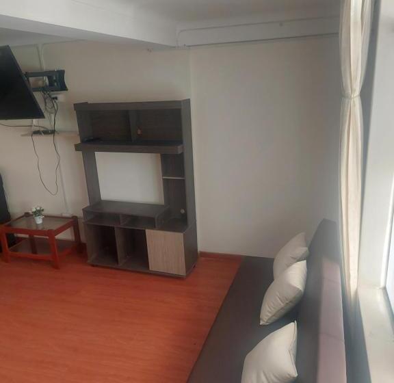 １ベッドルームアパートメント, Kenedy