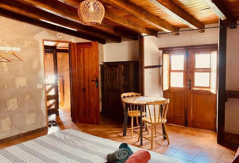 غرفة قياسية ثلاثية مزودة بشرفة, Biofinca Casa El Riego