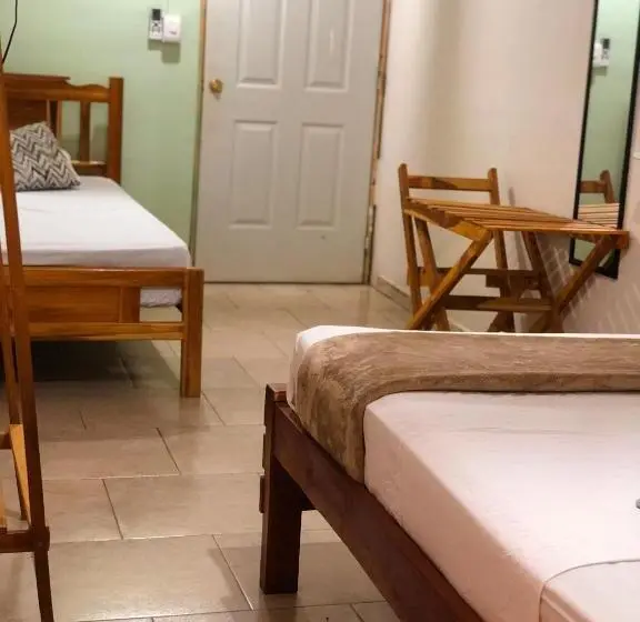 スタンダードルーム, Hostal Síndigo