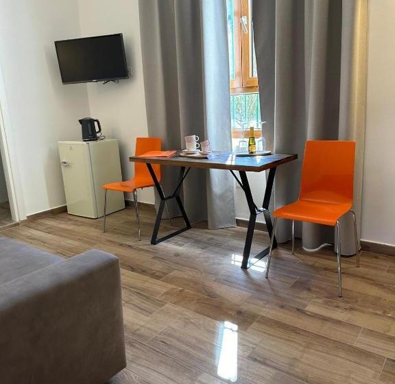 اتاق لوکس, Il Glicine