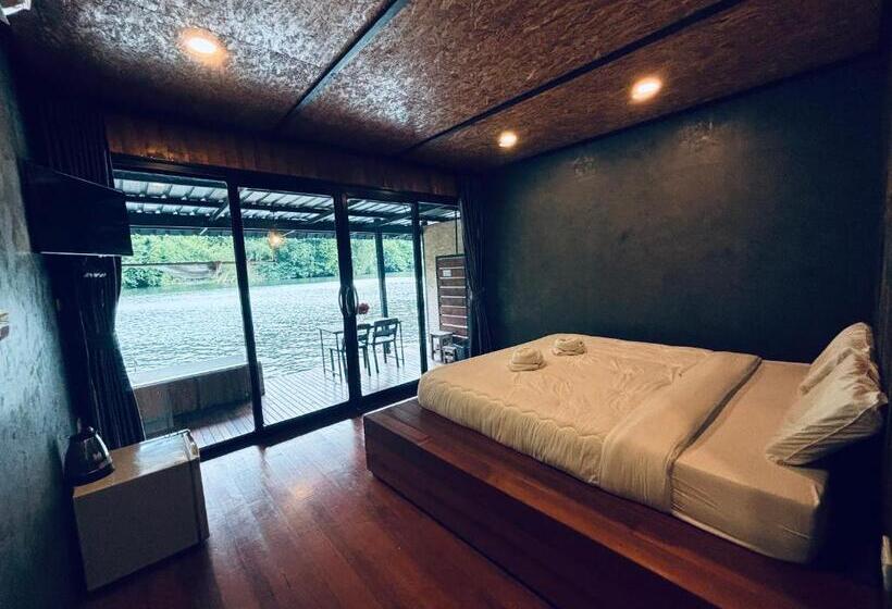 Люкс Вид на Реку, The Good View Erawan Resort