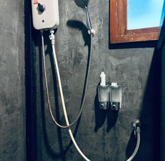 リバービュースイート, The Good View Erawan Resort