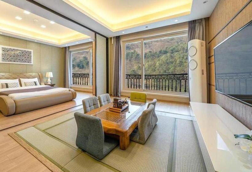 Люкс, Cheongpyeong Family Hotel Caviar Resort