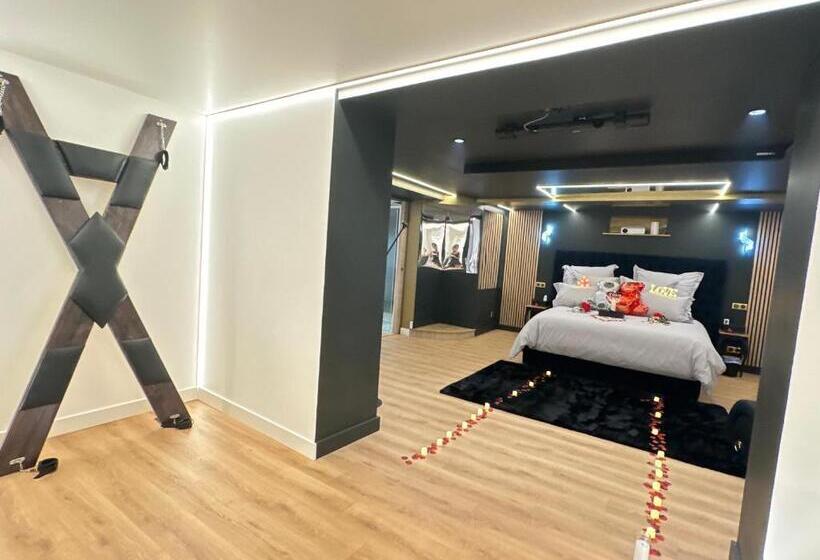 스탠다드 룸 킹사이즈 침대, Eden De Roques