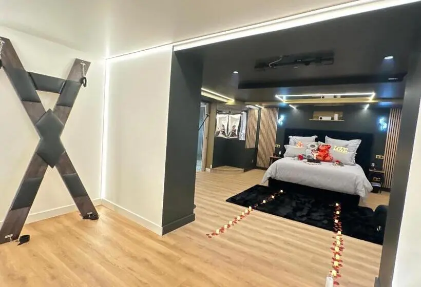 Büyük Çift Kişilik Yataklı Standart Oda, Eden De Roques